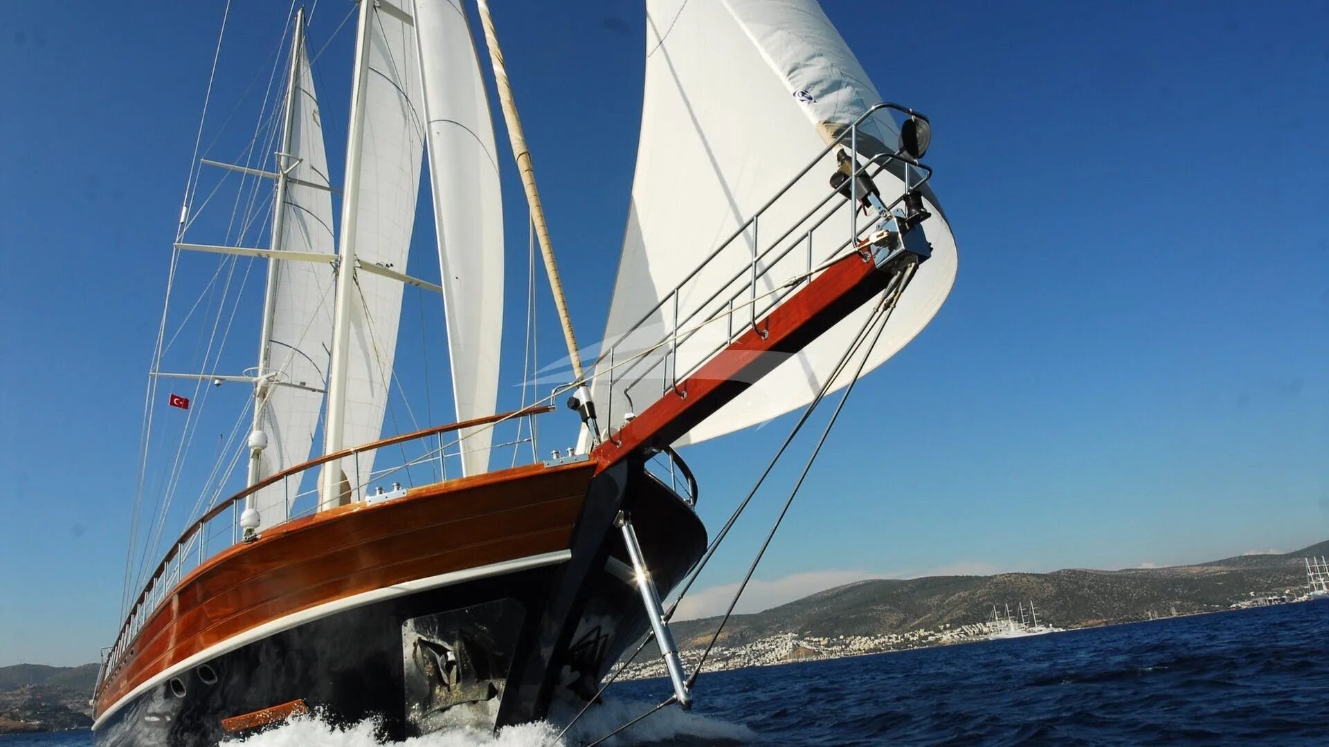 Яхта парусная Гретта. Парусная яхта Sun Odyssey 410. Парусная яхта Weddell. Sailing Yacht a парусная яхта. Парус яхты на носу