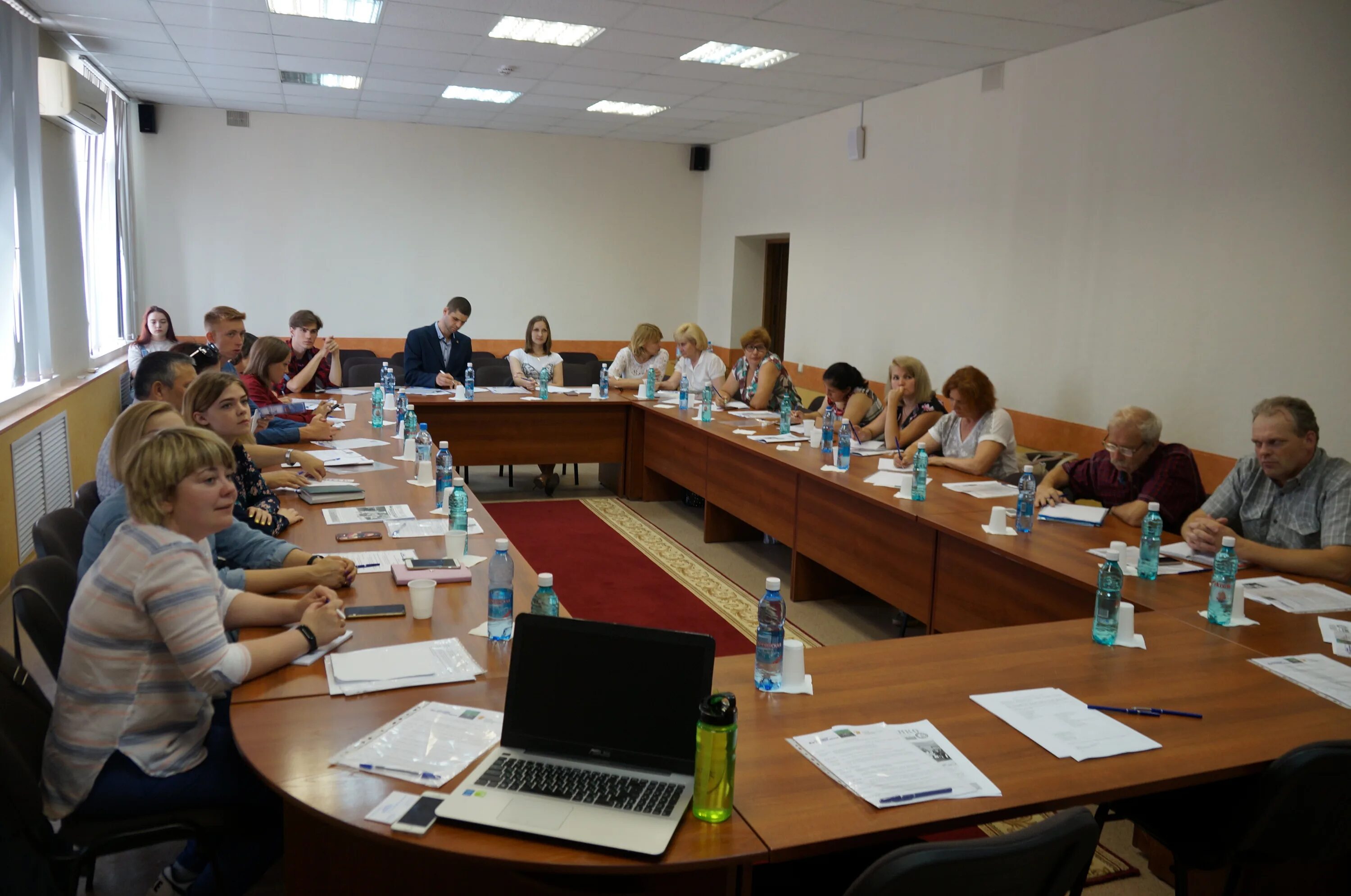 Центра развития общественных инициатив. Ресурсный центр экодвиж курск. Добрая инициатива курск. Центра развития общественных инициатив. Терновцов.