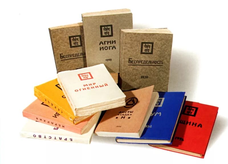 Книга дарвина «происхождение видов путем естественного отбора» (1859). 1 издание книг. Идиот» (1868) ф. 1 издание книг. История россии карамзин в 12 томах.