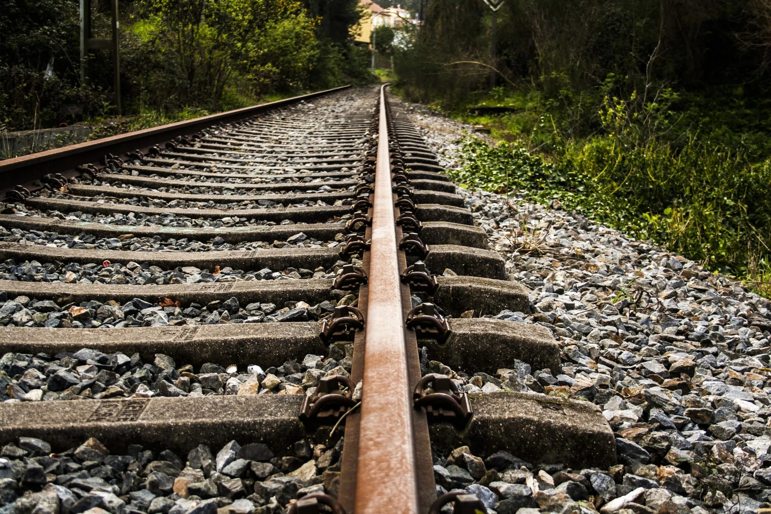 Iron roads. Решт Астара железная дорога. Рельсы. ЖД пути. Рельсы железнодорожные.