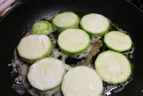 Кабачки кубиками на сковороде вкусно
