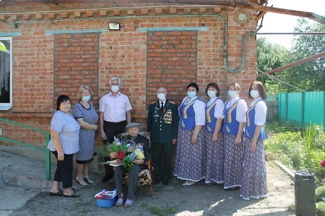 Краснодарский край хоперская тихорецкий. Станица Хоперская Краснодарский край Тихорецкий район. Администрация ст Хоперская Тихорецкого района. Глава Хоперского сельского поселения Тихорецкого района. Село Хоперское дом культуры.