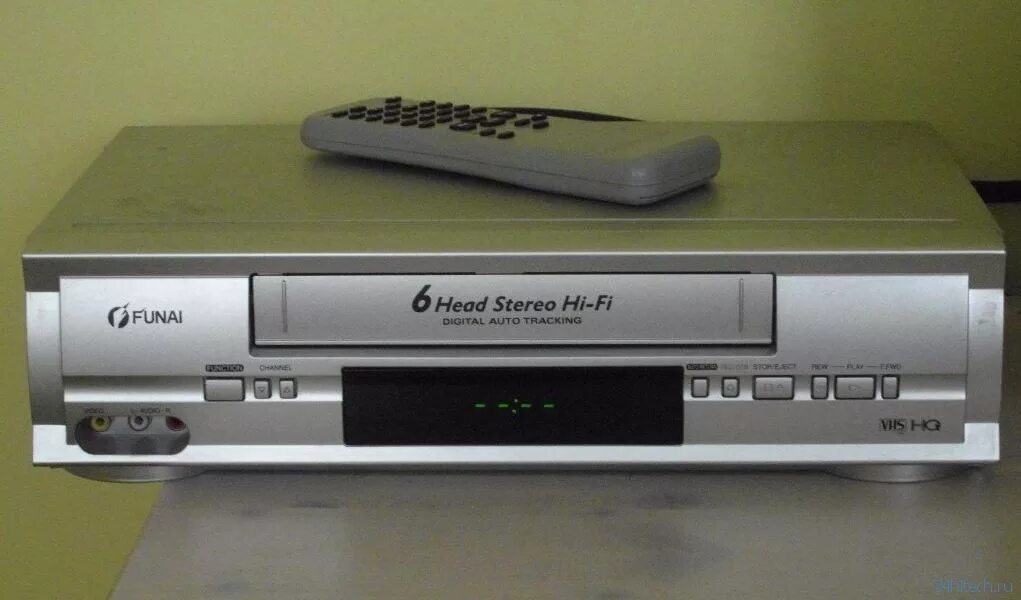 Какой видеомагнитофон. Видеомагнитофон roadstar vcr-762. кассетный видеомагнитофон sharp. funai видеомагнитофон 2016. видеомагнитофон кассетный ме570 vhs.