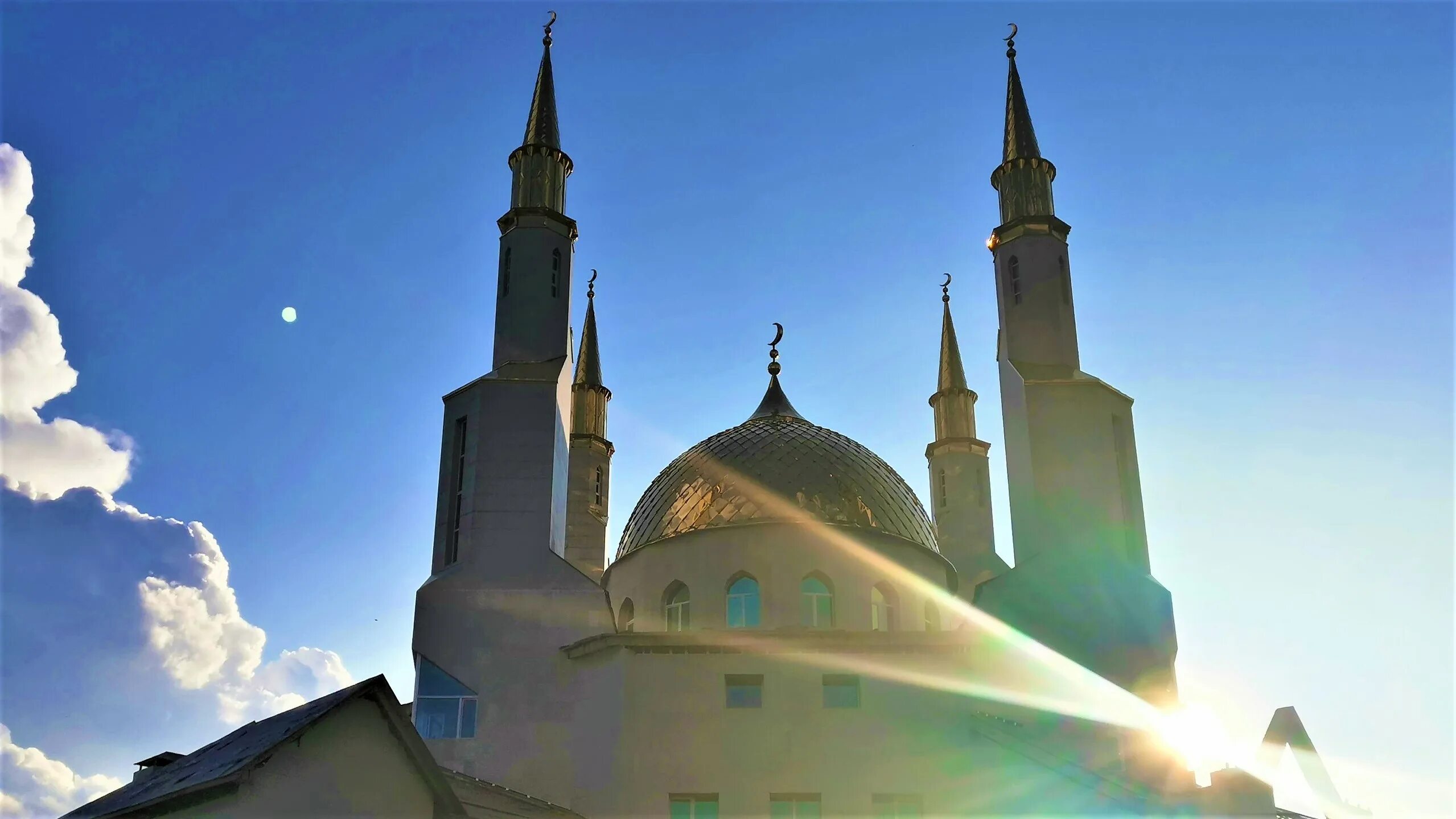 Курбан-байрам 2023 Репищева мечеть. Мечеть Ураза байрам. Мечеть Нижневартовск. Мекка Курбан байрам 2023. Сегодня праздник у мусульман какой 21