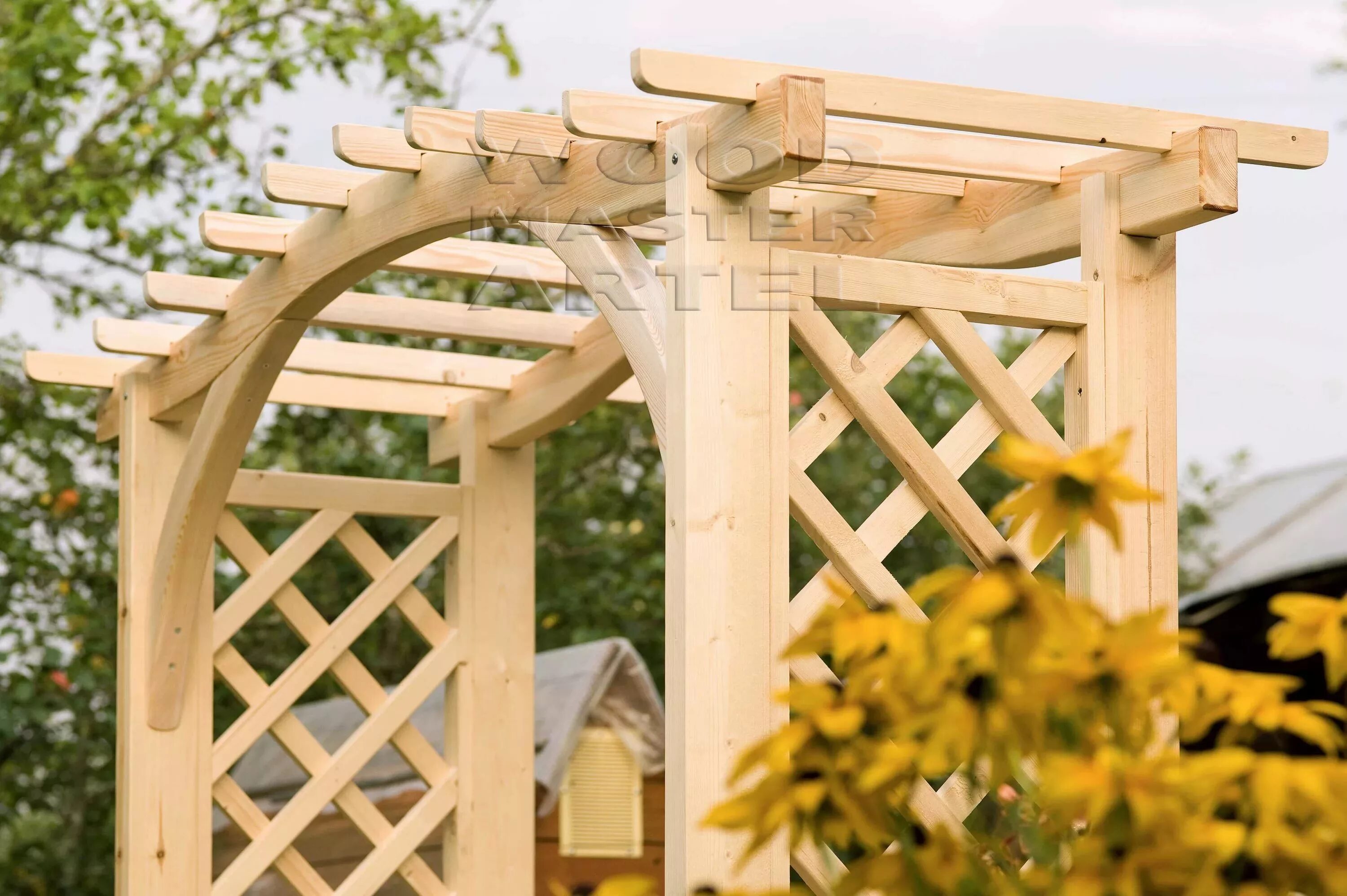 How to Build a Simple, Stunning Garden Arch Garden archway, Classic garden, Gard