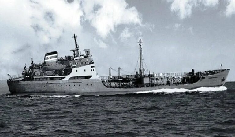 Приморское морское пароходство находка. Суда приморского морского пароходства. Танкер приморье пмп. Тх анюй амурское пароходство. Находка административный городок.