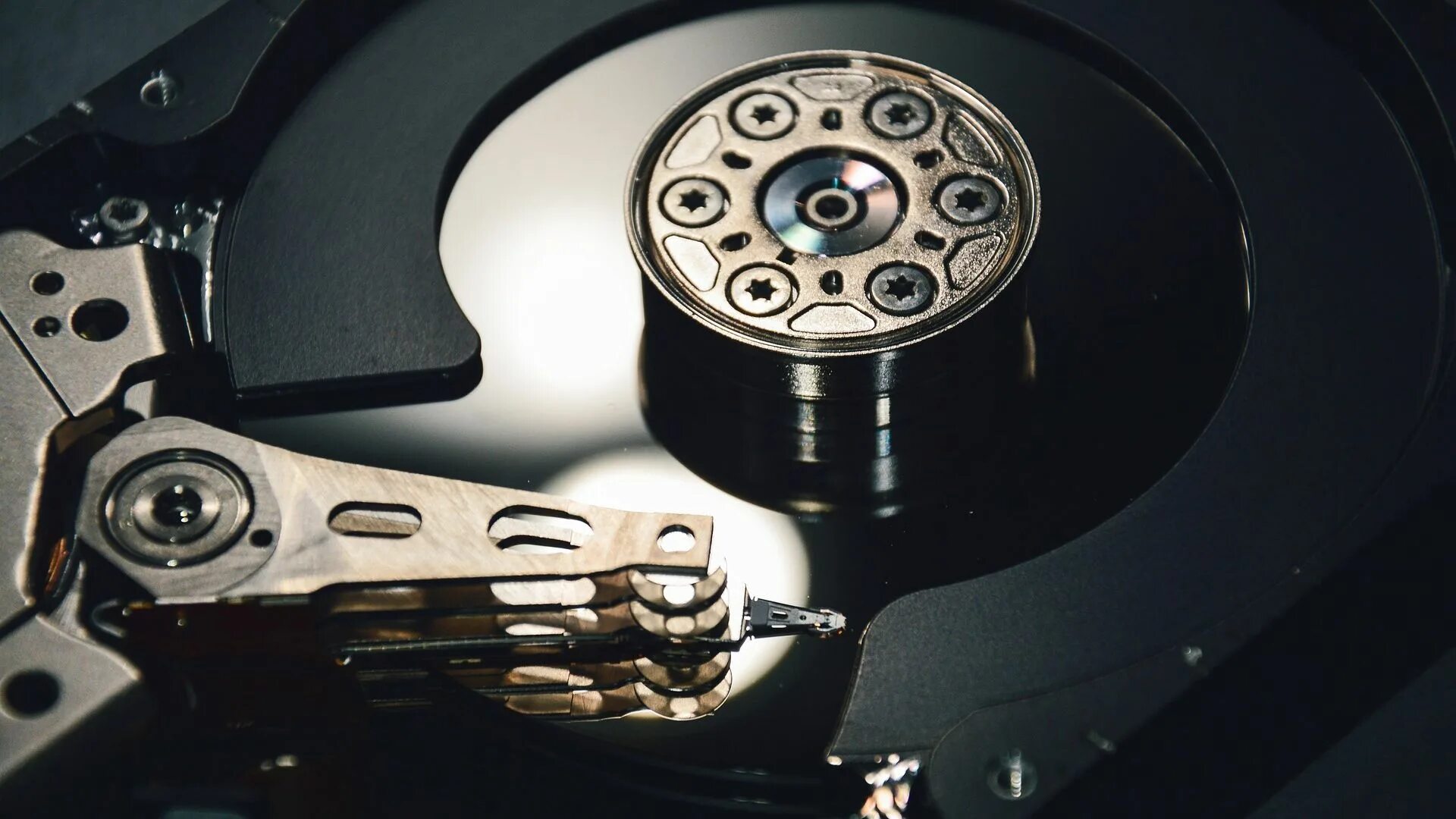 Диск 30 тб. Жесткий диск 30 тб. hdd hard disk. &quot;жесткий диск&quot; &quot;jonsbo v8&quot;. (hdd – hard disk driver).