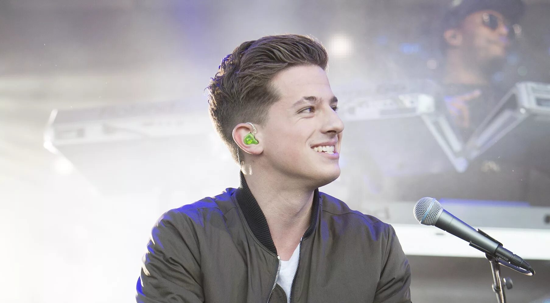 Включи чарли пут. Чарли пут. Чарли пут фото. Чарли путч. Charlie puth.