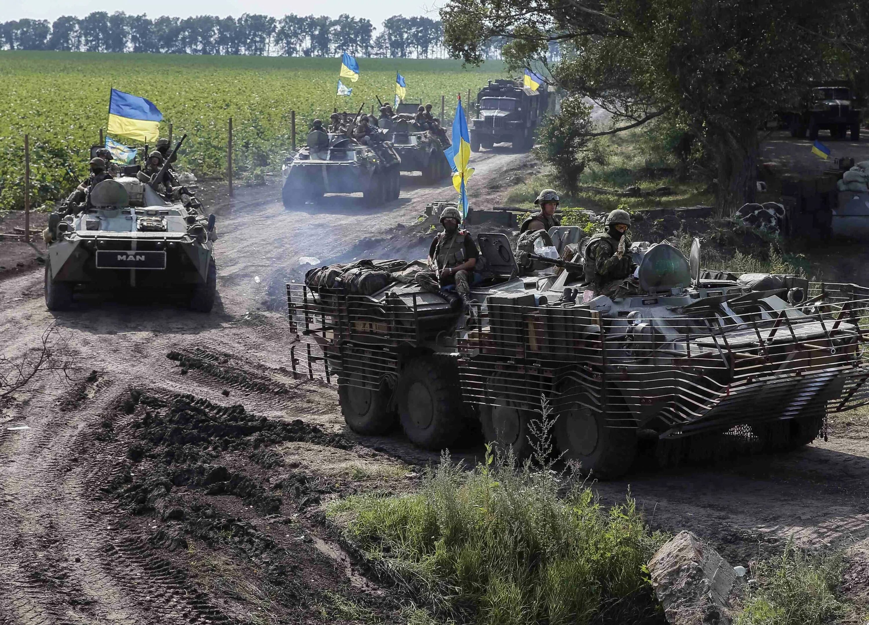 Война на востоке украины 2014. Военные действия на украине. Війна в україні. Війна в україні. Гражданская война в украине майдан 2014.