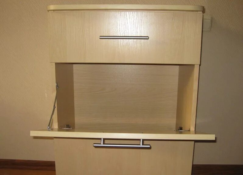 005 белая. Комод с откидной дверцей для постельного белья. Фабрика шатура тумба для постельного белья с откидной дверцей. Комод с откидной дверцей для постельного белья. Комод с откидной дверцей для постельного белья.