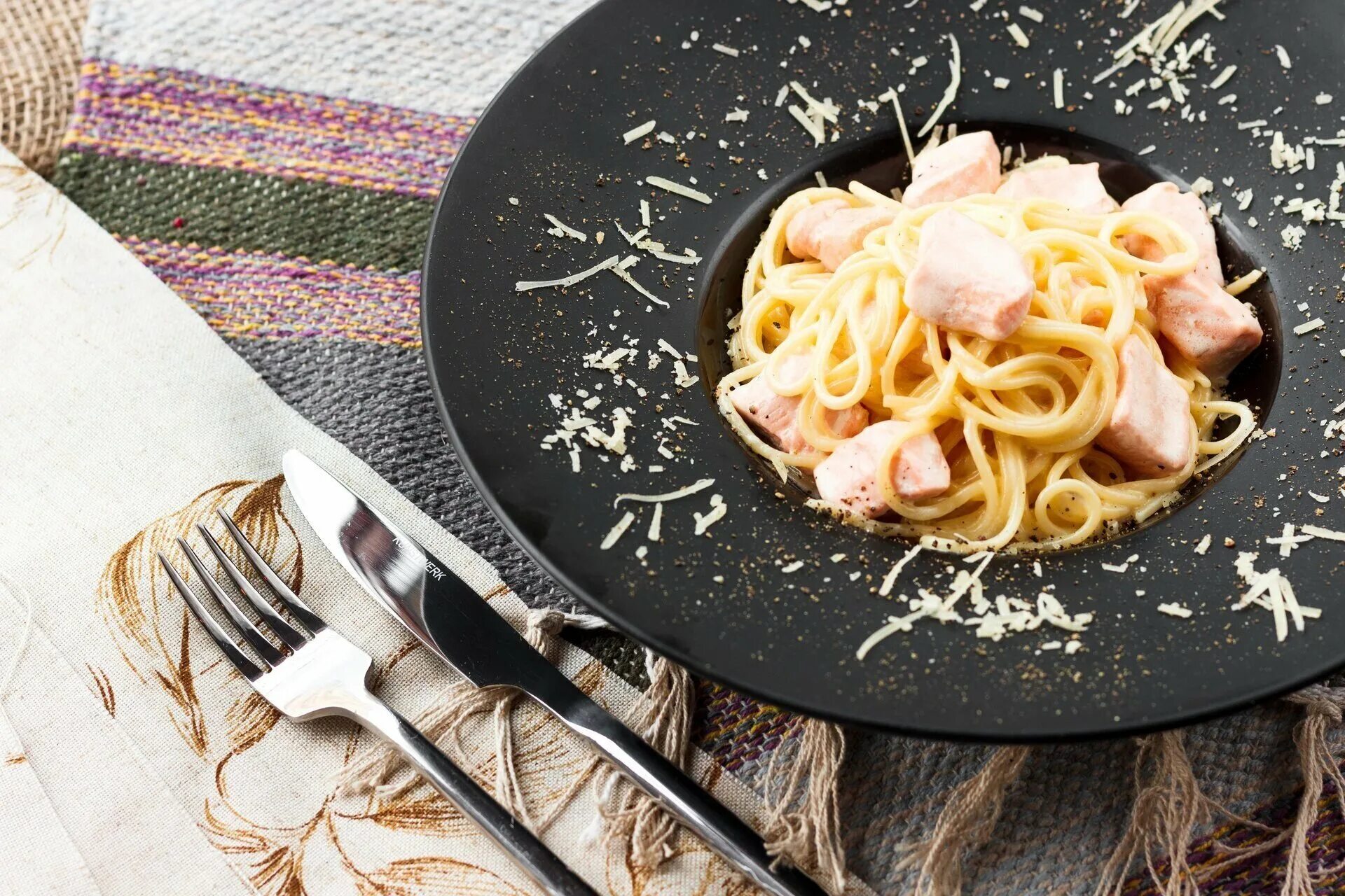 Макароны по-флотски с белым соусом: пошаговый фото рецепт