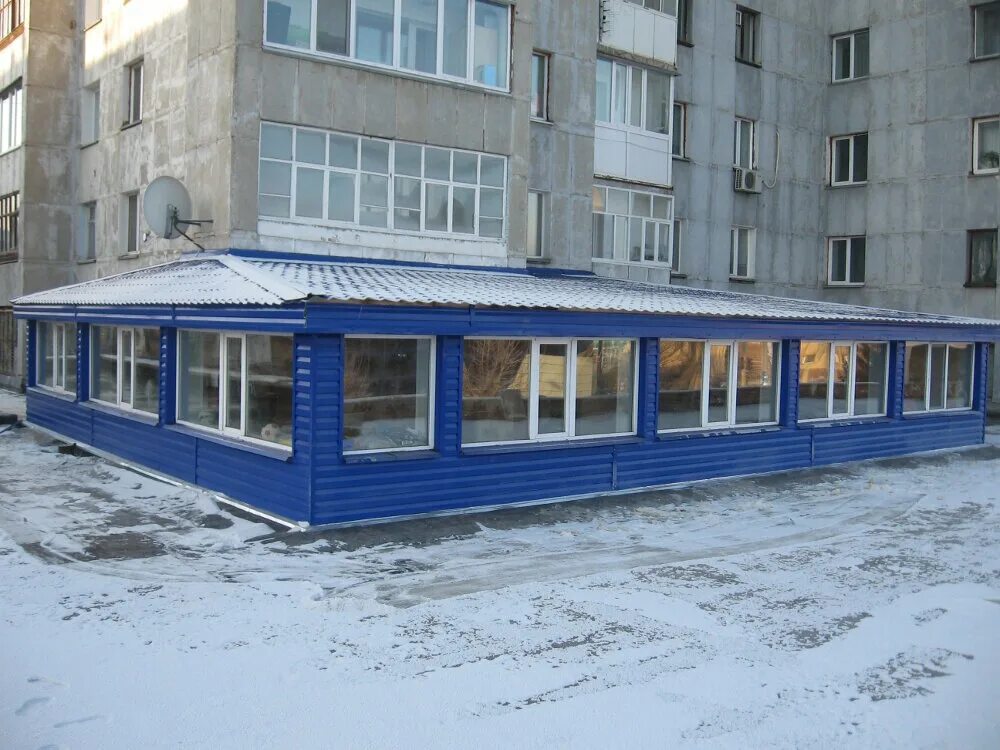 Пристроенные балконы. Пристройка магазина к дому. Стеклянная терраса. Пристройка магазина к дому. Пристройка к магазину.
