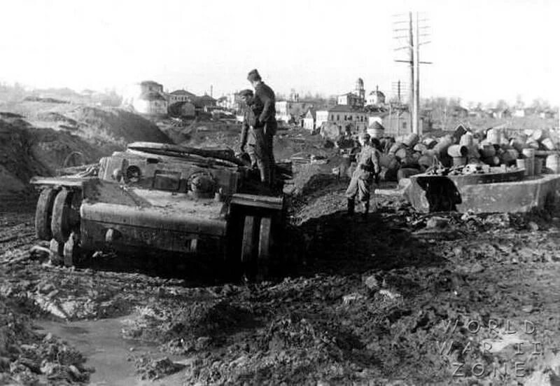 Разрушенный орел. Мценск в годы войны 1941-1943. Мценск в годы ВОВ 1941-1945. Мценск годы войны 1941-1945.