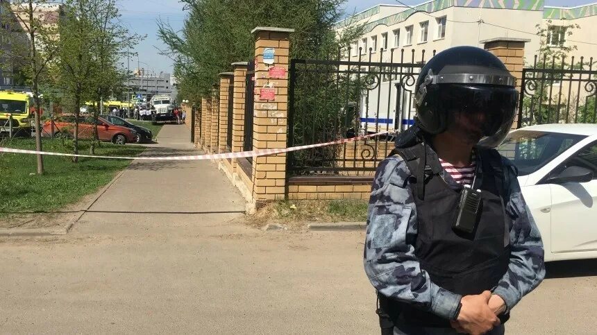 Казань 11 мая 2021 стрельба в школе. Новости казани казань школа. Новости казани казань школа. Казань 11 мая 2021 стрельба в школе. 11 мая 2021 года казань стрельба в школе.
