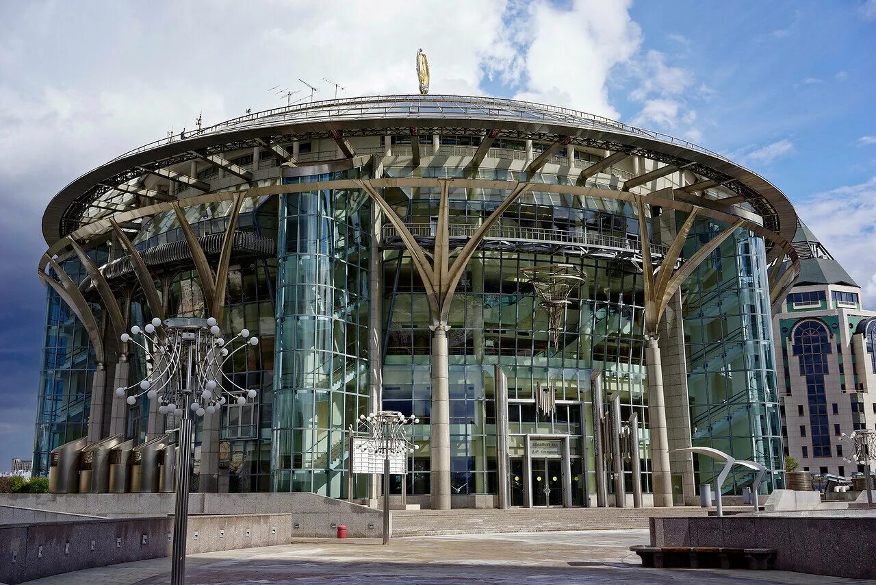 Московский международный дом музыки камерный зал. Ммдм, светлановский зал москва,космодамианская наб,дом 52,стр. Дом музыки. 52, стр. Бкз октябрьский санкт-петербург зал.