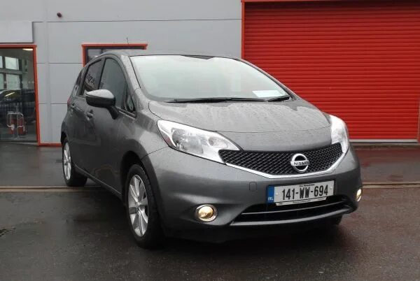 Масло в ниссан ноут е12. Ниссан ноут е12. Ниссан ноут 2014. Nissan Note 1.2. Nissan Note 12 кузов.