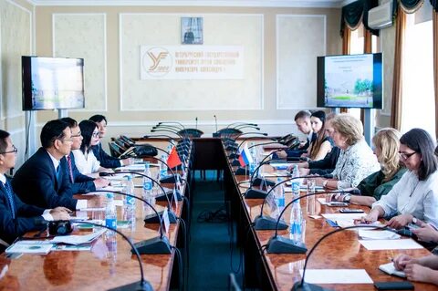 Международное управление образованием
