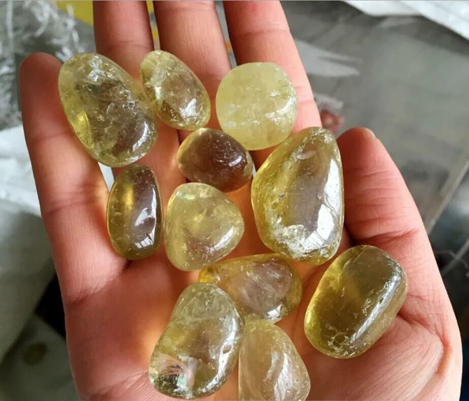 Желтый прозрачный камень фото Прозрачный желтый камень. Определите минерал Минералогический форум