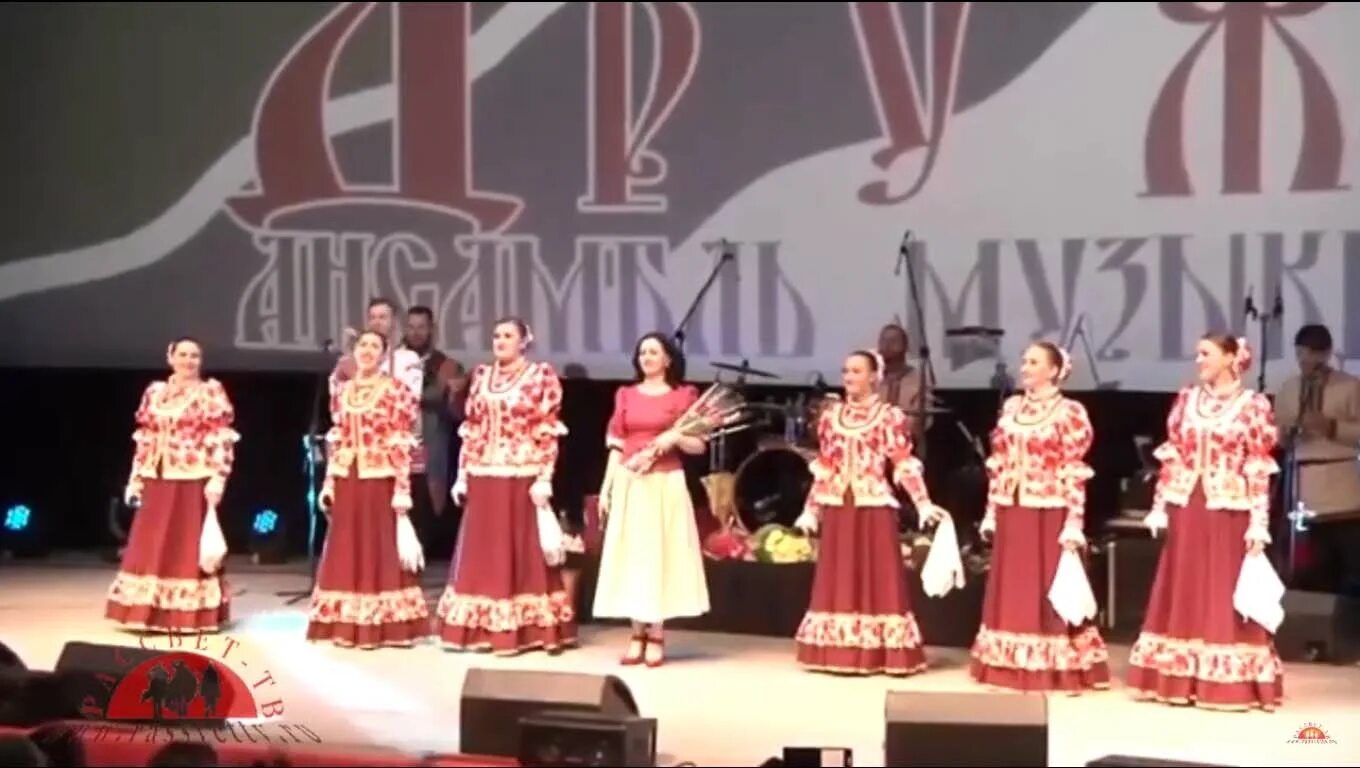 Ансамбль дружина. Ансамбль сибирской песни. Ансамбль русской песни «сибирская вечора», красноярск. Сибирские казаки. Ансамбль сибирской песни.