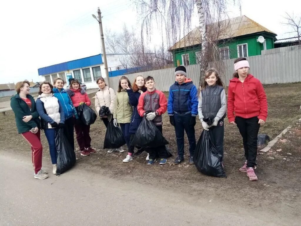 Село Симоновка Калининский район. Симоновка Калининский район Саратовская область. Село Симоновка Саратовская область. Новые Выселки Калининского района школа.