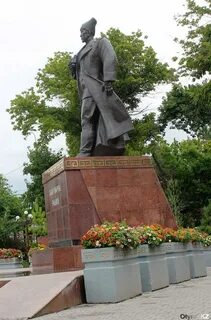 Рахимов памятник