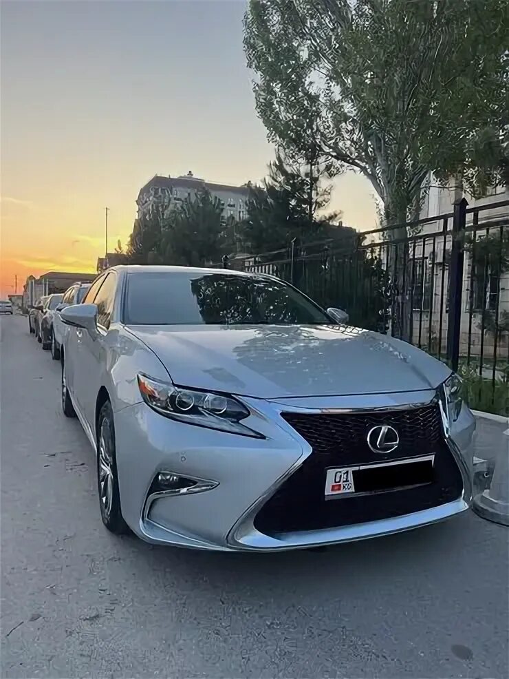 Lexus 360. Лексус н266нн142. лексус бишкек. задний стопник лексус ас 300 бишкек. продаю lexus es300 2025 бишкек.