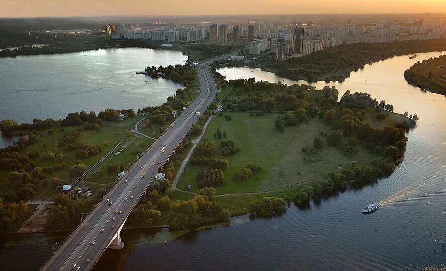 Мост Щукино Строгино. Строгинский мост Строгино. Строгино Пойма мост. Строгино река.