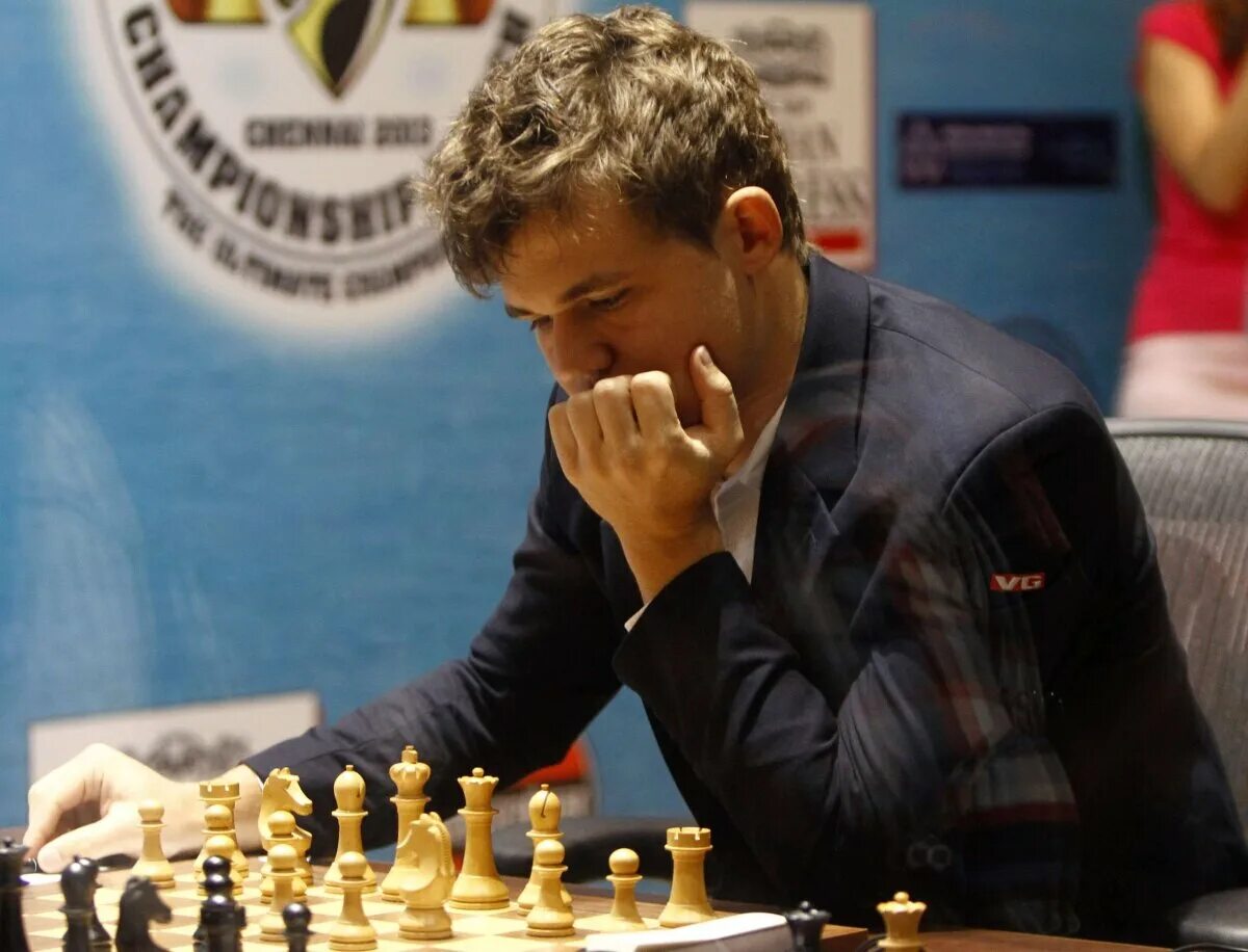 Магнус Карлсен. Гроссмейстер Магнус Карлсен. Магнус Карлсен 6 лет шахматы. Чемпионы играют в шахматы