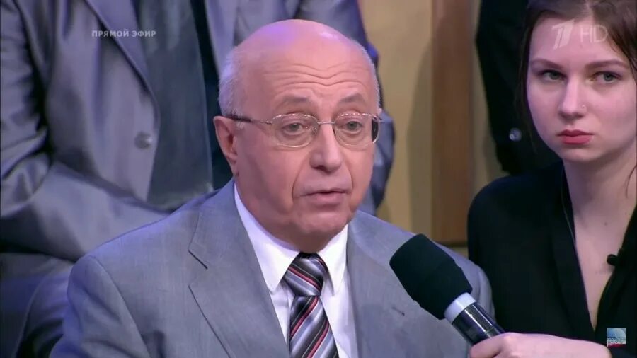 Время покажет участники. Гости программы время. Время покажет 2016. Эксперты время покажет список с фото. Время покажет эксперты.