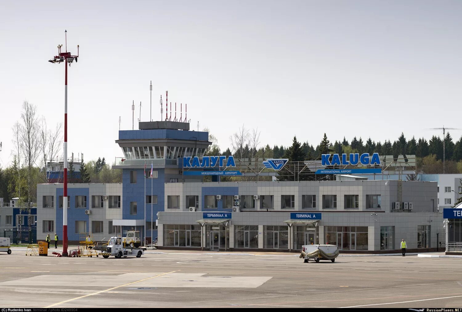 Международный аэропорт Калуга. Грабцево Калуга. Калуга аэродром Грабцево. Аэропорт Калуга Международный терминал.