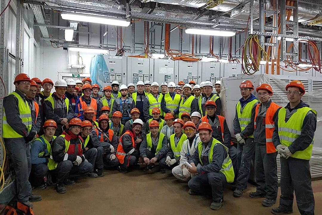 Работа уфа вакансии. Персонал уфа вакансии. Ярмарка вакансий. Менделеева, 145. Газпром кадровый персонал.