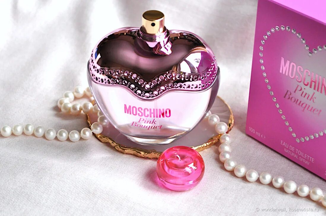 Moschino Pink Bouquet. Moschino духи розовые. Духи розовые с каретой летуаль. Розовое платье духи летуаль.