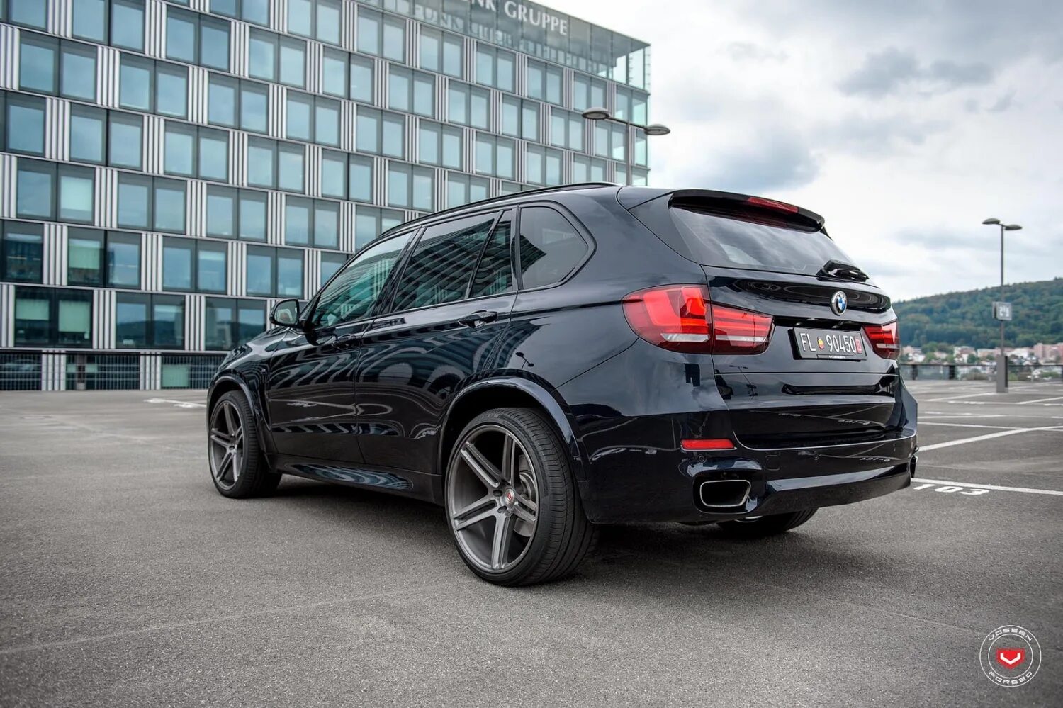 Диски на х5 g05. BMW x5 f15 черный. BMW x5 f15 Wheels. BMW x5 m 2016 Black. BMW x5m 22.
