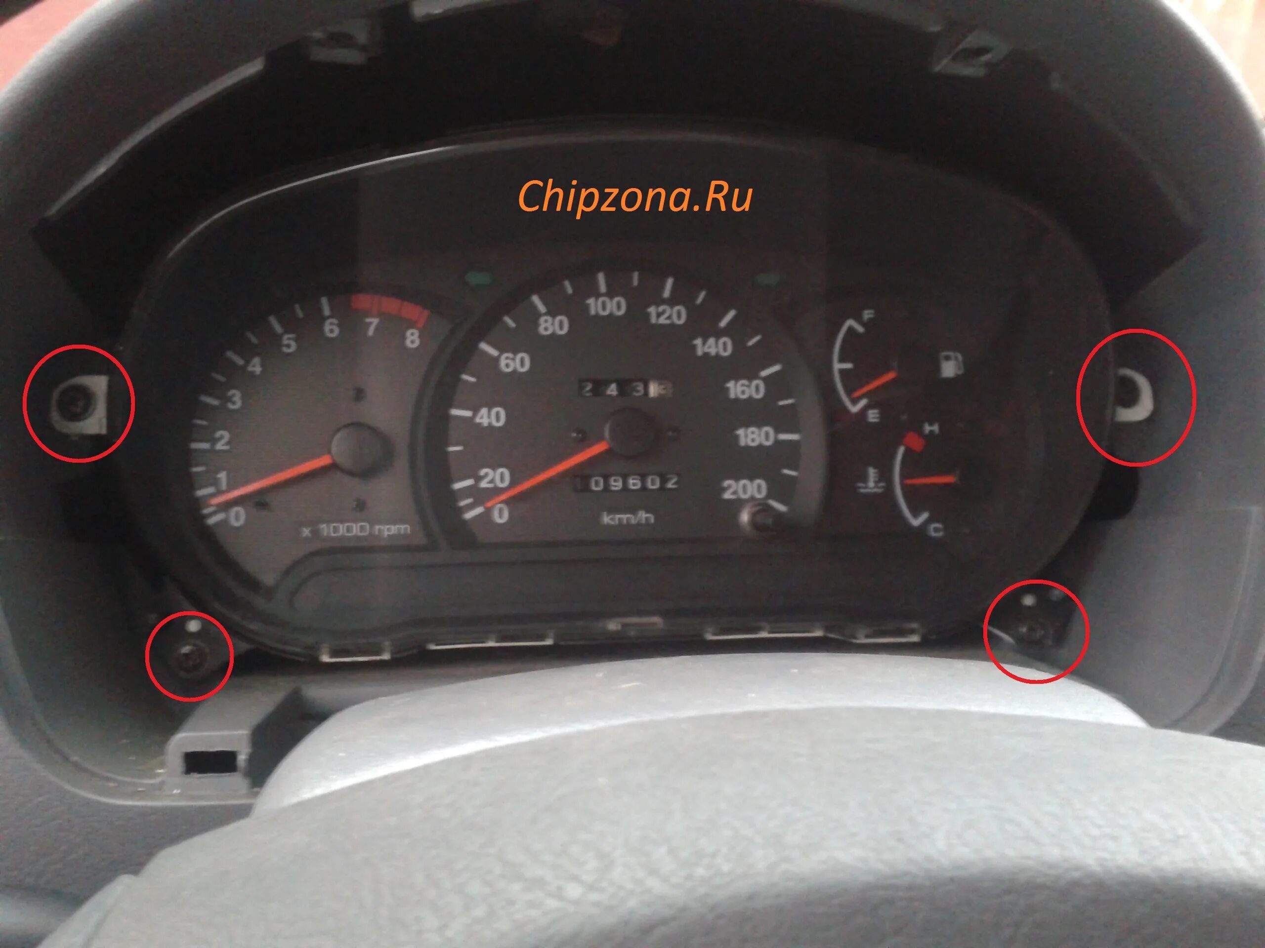 Хендай акцент видео как снять. Хендай верна 2006 радиатор отопителя. Крепления панели хендай акцент. Замена салонного фильтра хендай акцент тагаз. Радиатор печки хендай акцент.