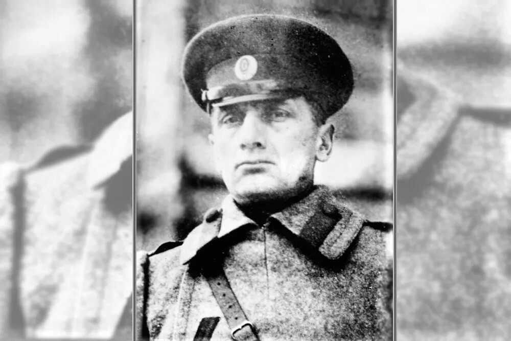 Колчак провозглашен верховным. Колчак коллаборационист. колчак верховный правитель.