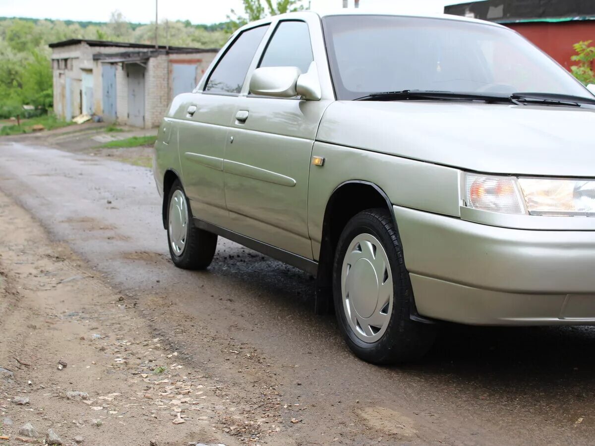 Ваз 2110 2006. Ваз 2110 1. Ваз 2110 2006 года. Бело зеленый ваз 2110. Ваз 2110 1.