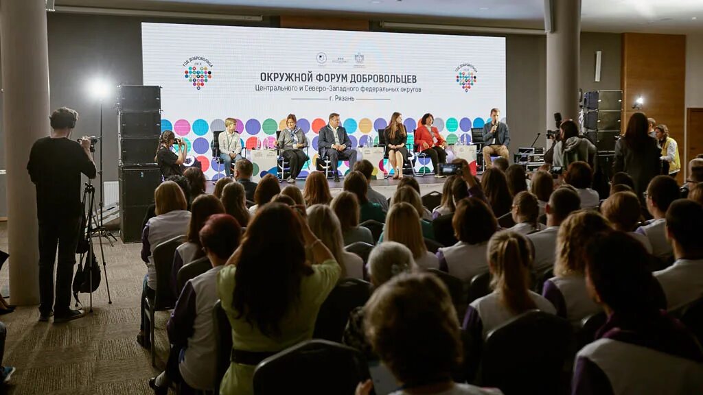 окружные форум. окружной форум добровольцев северо-западного федерального округа. форум волонтеров просвещения. архангельские добровольцы. окружные форум.