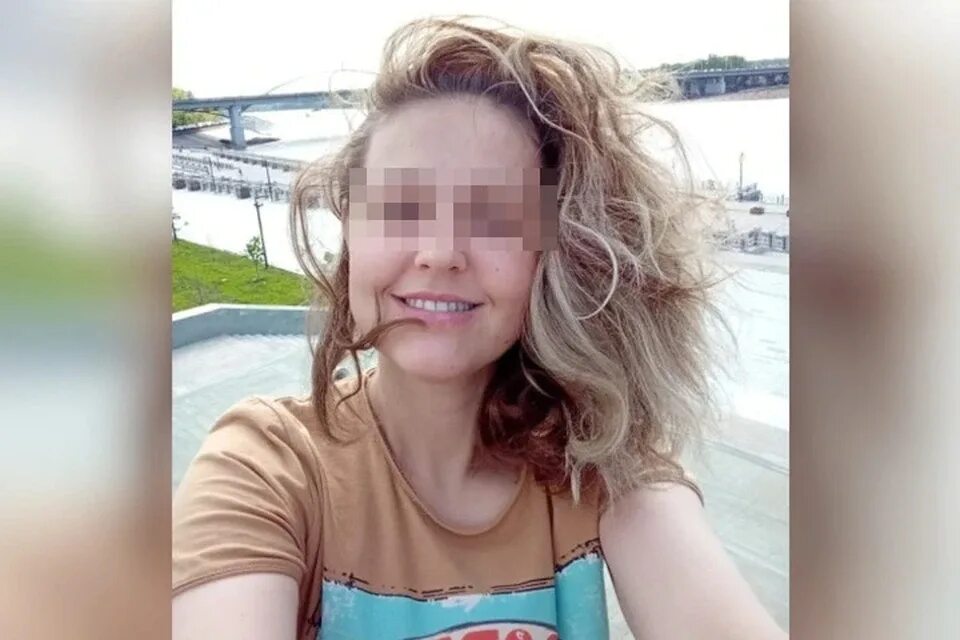 19 летняя девушка осчастливила бомжа. 25 летняя девушка.