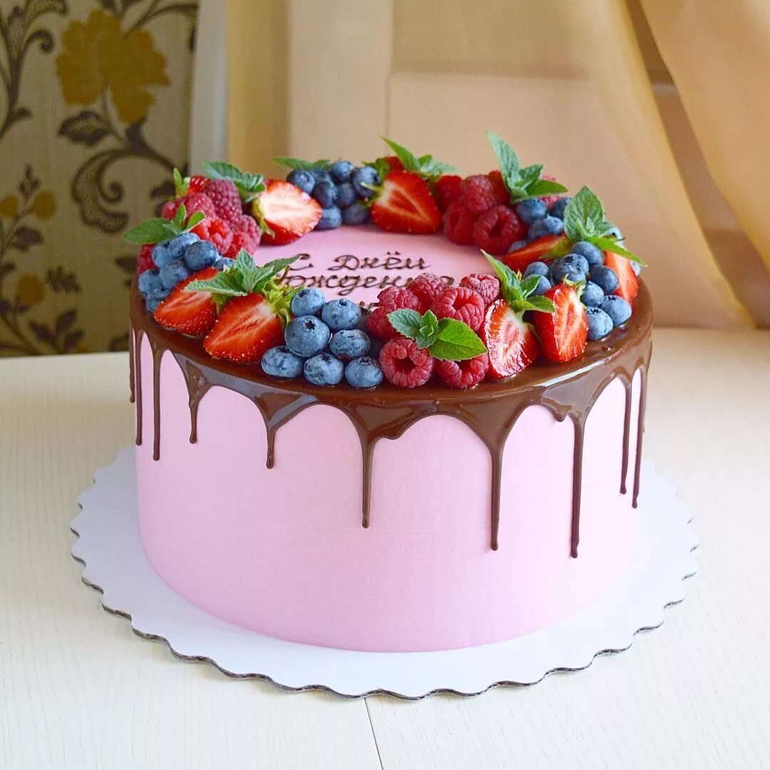 Торт для девочки 12 лет без мастики. Украшение торта для девочки. Торт для девочки 10 лет без мастики. Торт с пончиками для девочки на день рождения. Торт для девочки 10 лет без мастики.