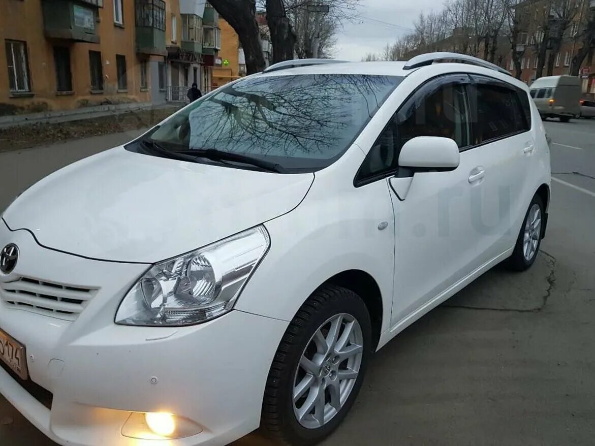 тойота версо 2012 года. Toyota verso 2012 года. 4. Toyota verso 2012. Toyota corolla verso 2012.
