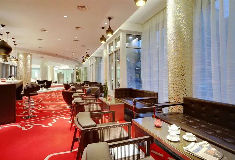 Radisson blu belorusskaya hotel, moscow 3-я ул. Рэдиссон ямского поля. Рэдиссон блу белорусская ресторан. Рэдиссон блю на белорусской. Гостиница рэдиссон блу москва.