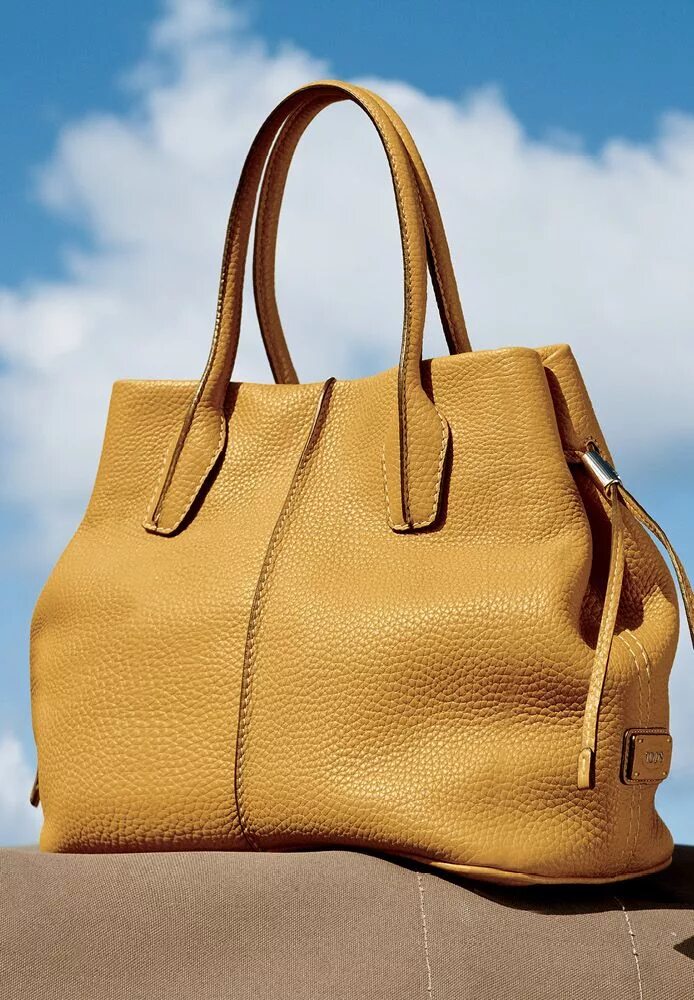 Tods сумки. Сумка Tods Leather. Сумка Tods оливковая. Tods Bag 2015 Yellow. Лучшие производители сумок