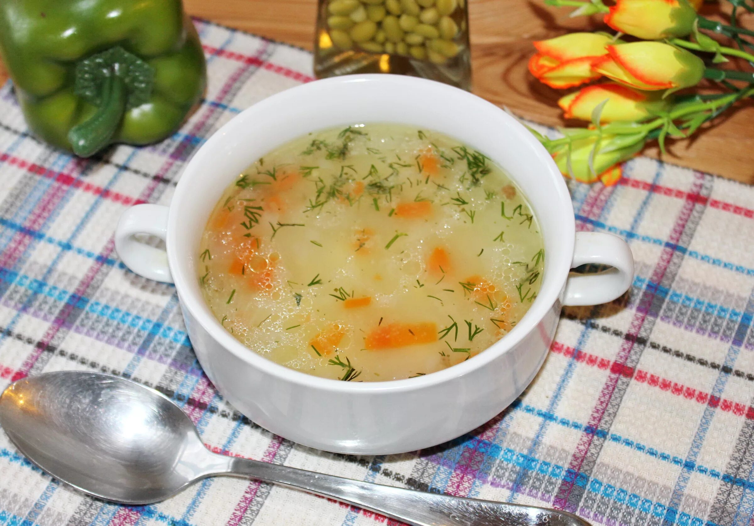 Какой вкусный суп. Супы на овощном отваре. Суп для детей. Овощной низкокалорийный суп. Овощной суп для малыша.