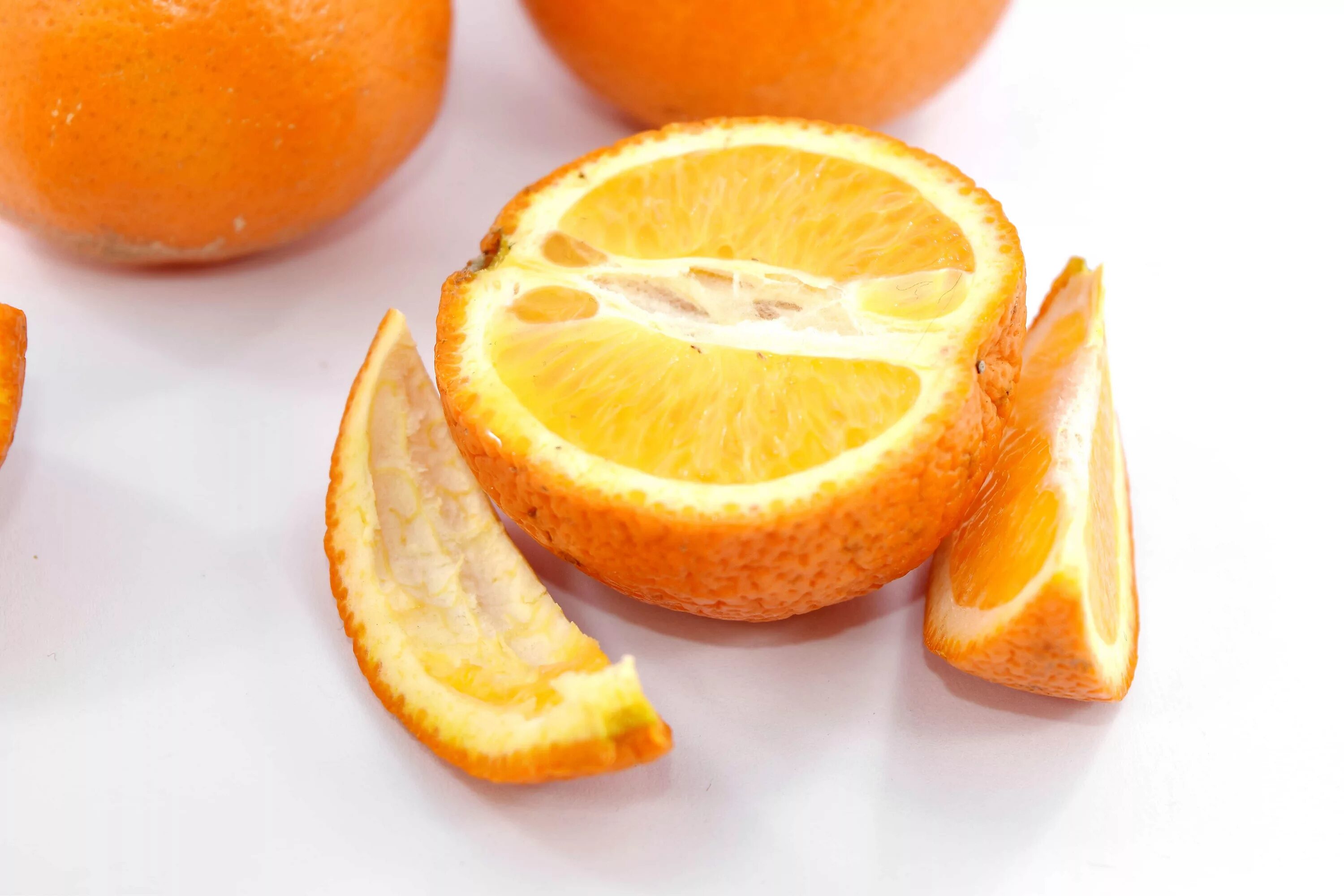 Апельсиновая кожура. Цедра померанца. Апельсин, цитрус, кожура, оранжевый. Апельсин цедра и мякоть. Апельсиновая корка.