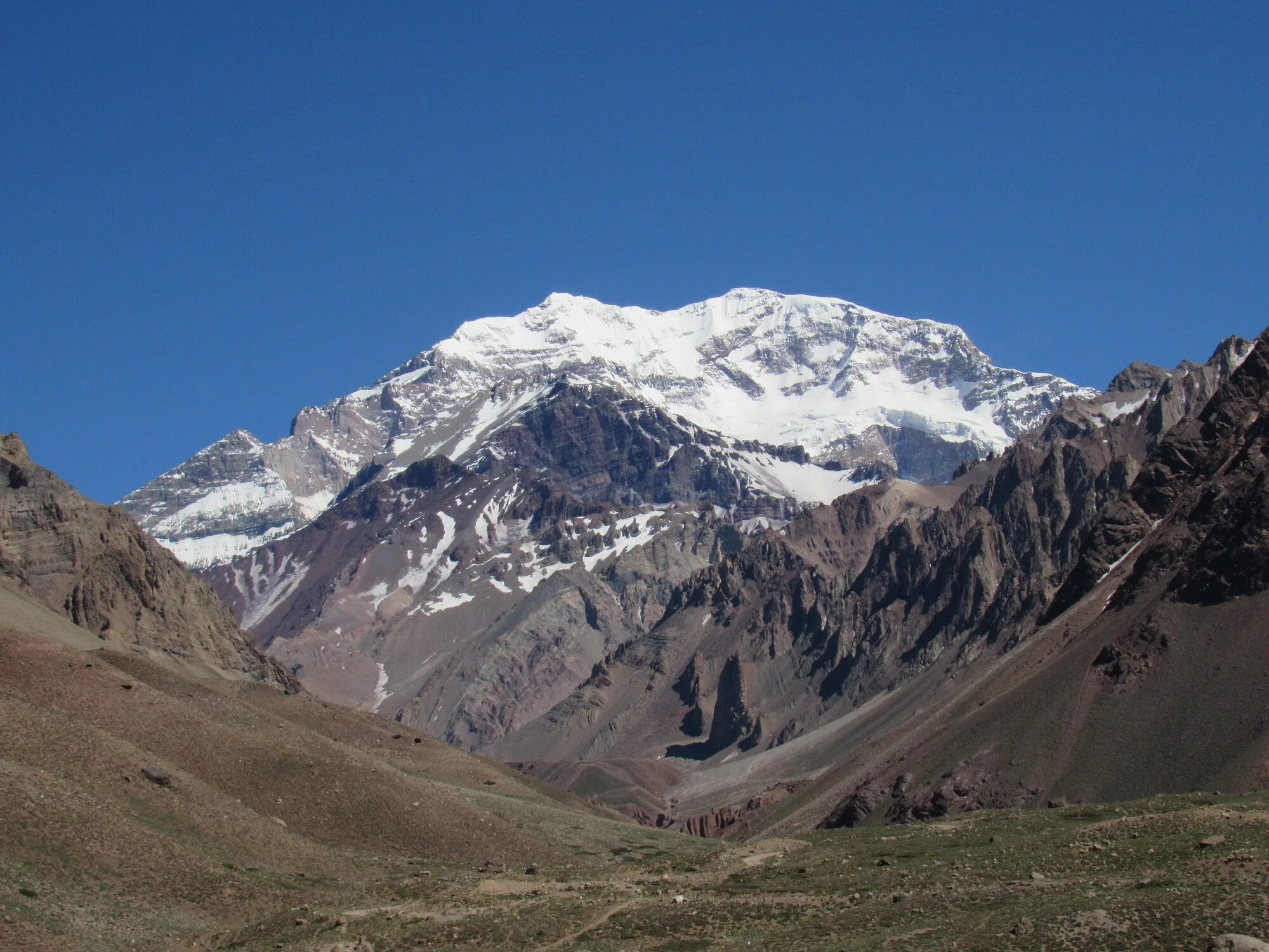 Вершина аконкагуа. Северный и южный тропик на карте полушарий. Горы южного полушария. Ночное небо. Горы анды вершина гора ак.