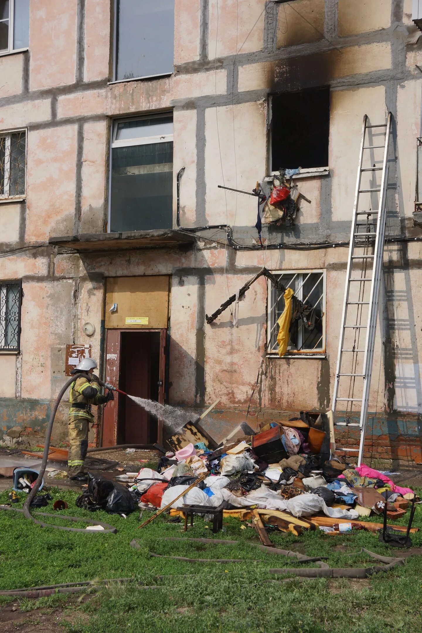 Погода в новокуйбышевске сегодня по часам. Пожар в Новокуйбышевске. Пожар в Новокуйбышевске сейчас. Пожар на новокуйбышевской. Пожар в Новокуйбышевске сегодня.