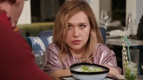 Date her