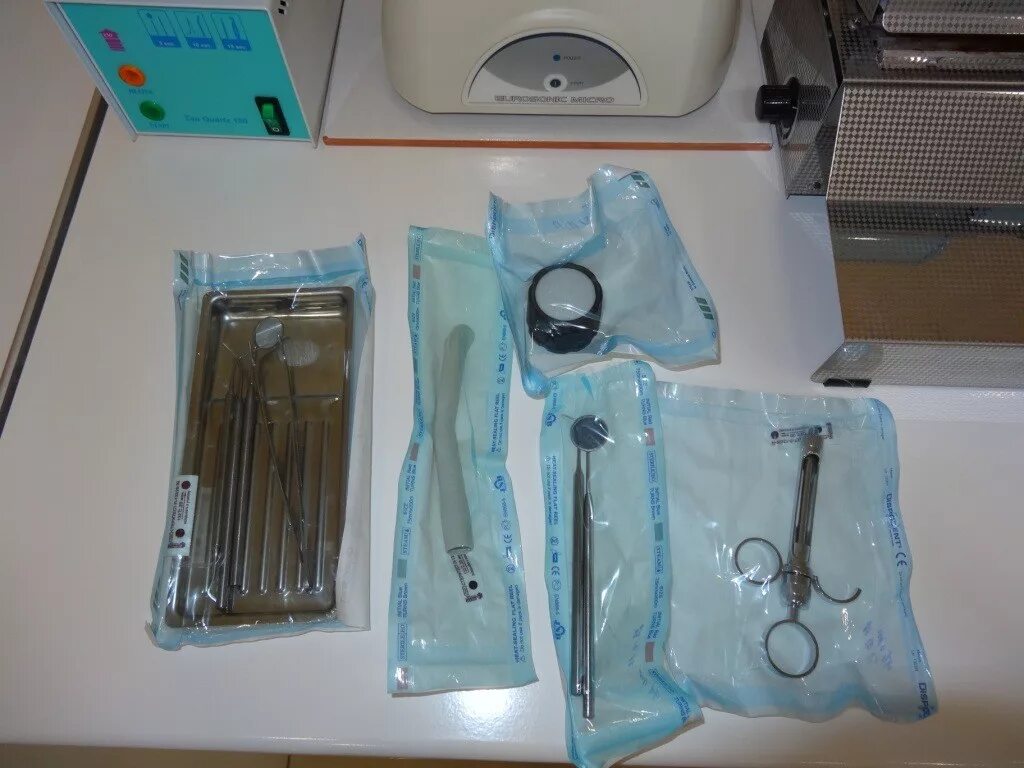Стерилизация стоматологических инструментов. Стерильные инструменты стоматологические. Стерилизация медицинских инструментов. Инструменты для стерилизации медицинского инструментария. Как хранить стерильные