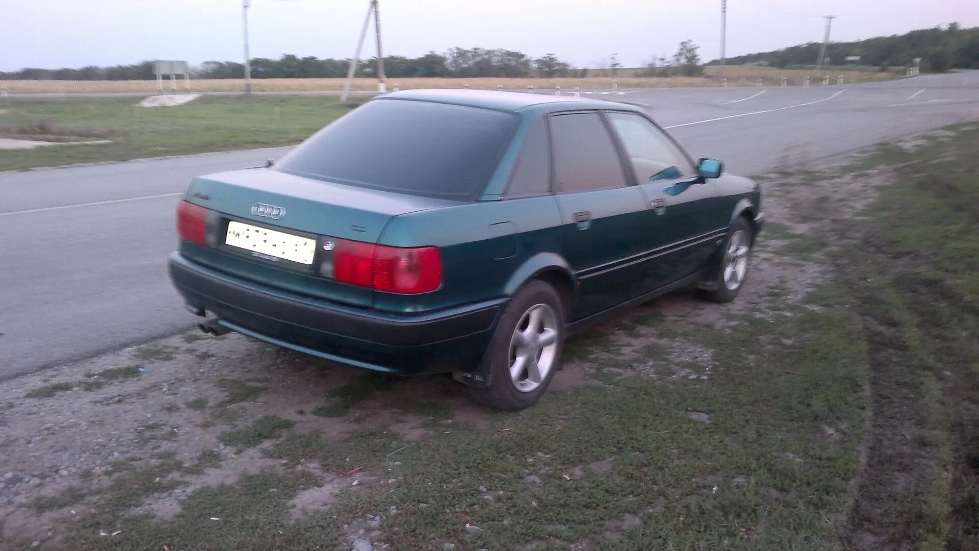 Audi 80 b4 зеленая. Ауди 80 б4 зеленая. Ауди 80 1992. Ауди 80 б4 темно зеленый металлик. Куплю ауди 80 б3 дизель