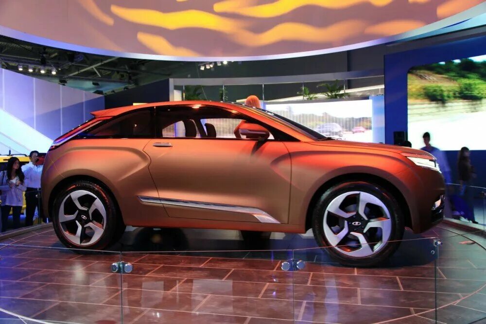 Автоконцерн АВТОВАЗ показал электрокар LADA "Эльф" на базе "Оки"